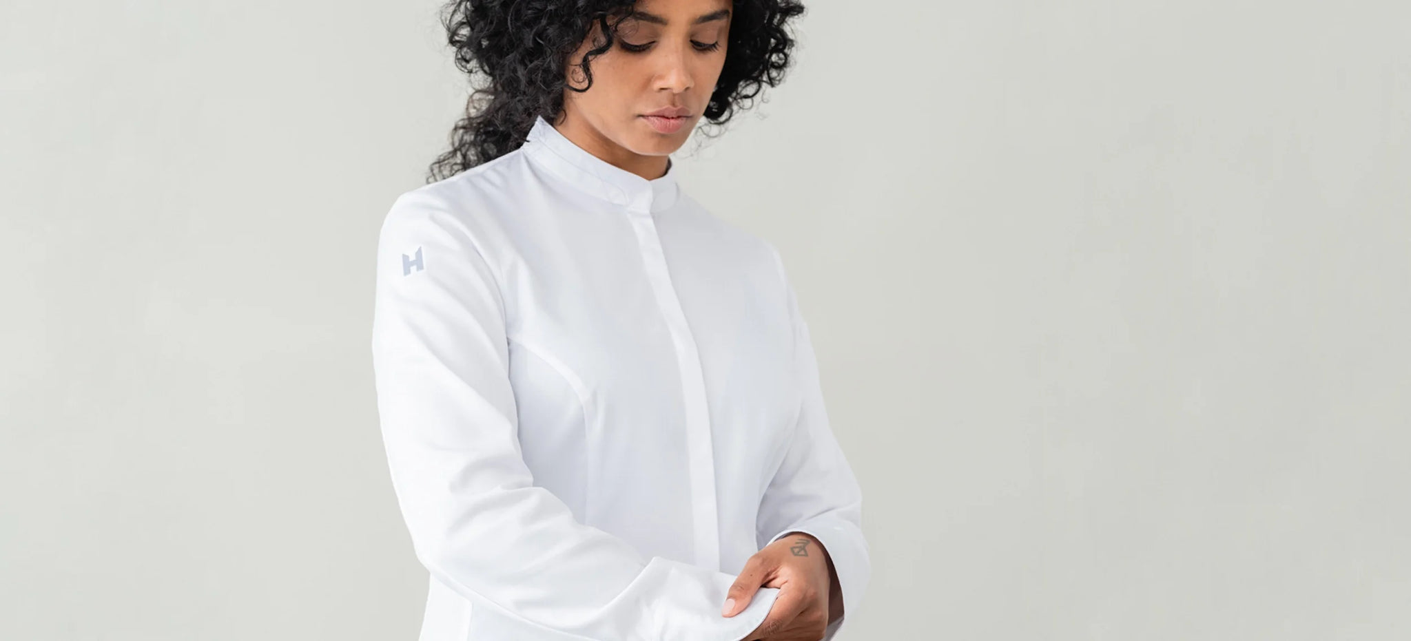 Are there chef jackets for women? Are there chef jackets for women?