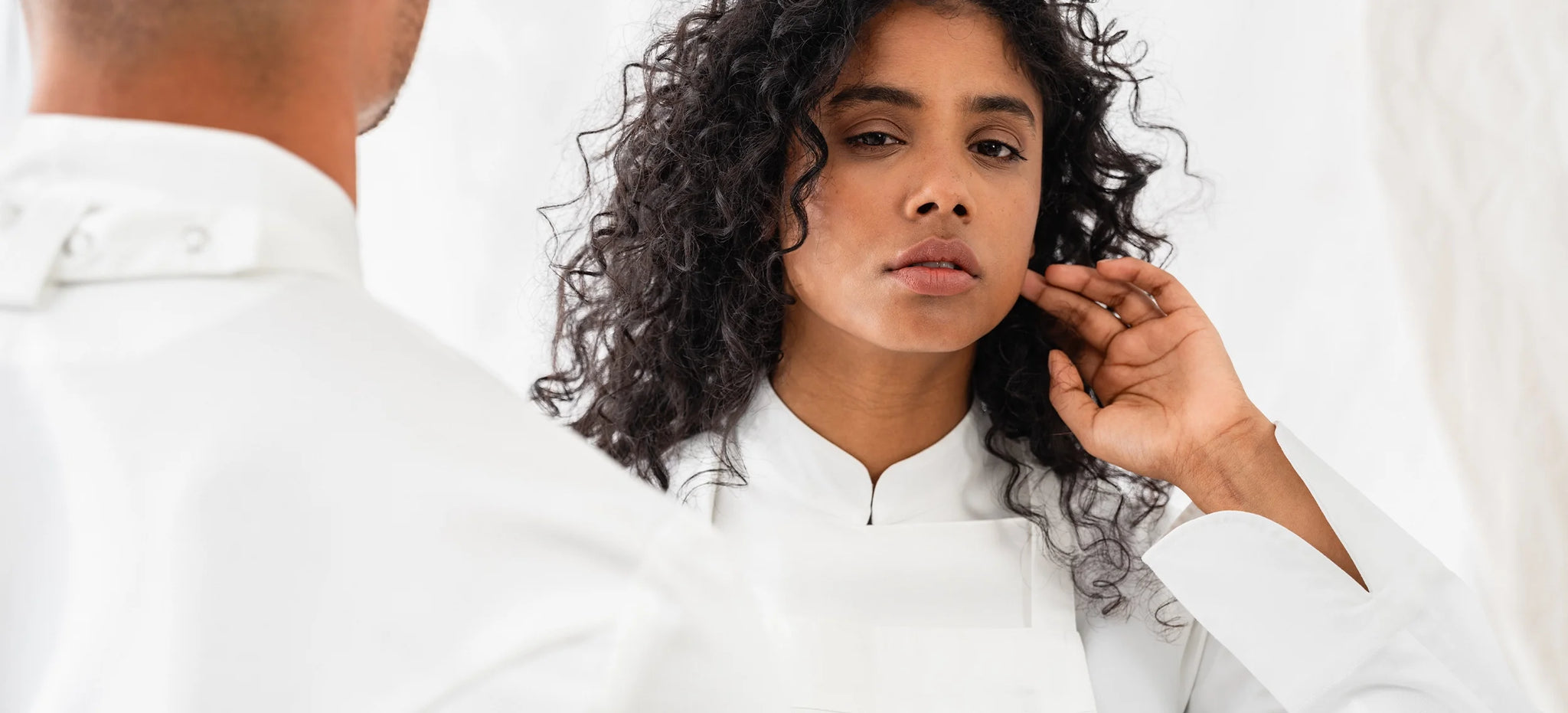 How to wear an apron or bib apron? How to wear an apron or bib apron?