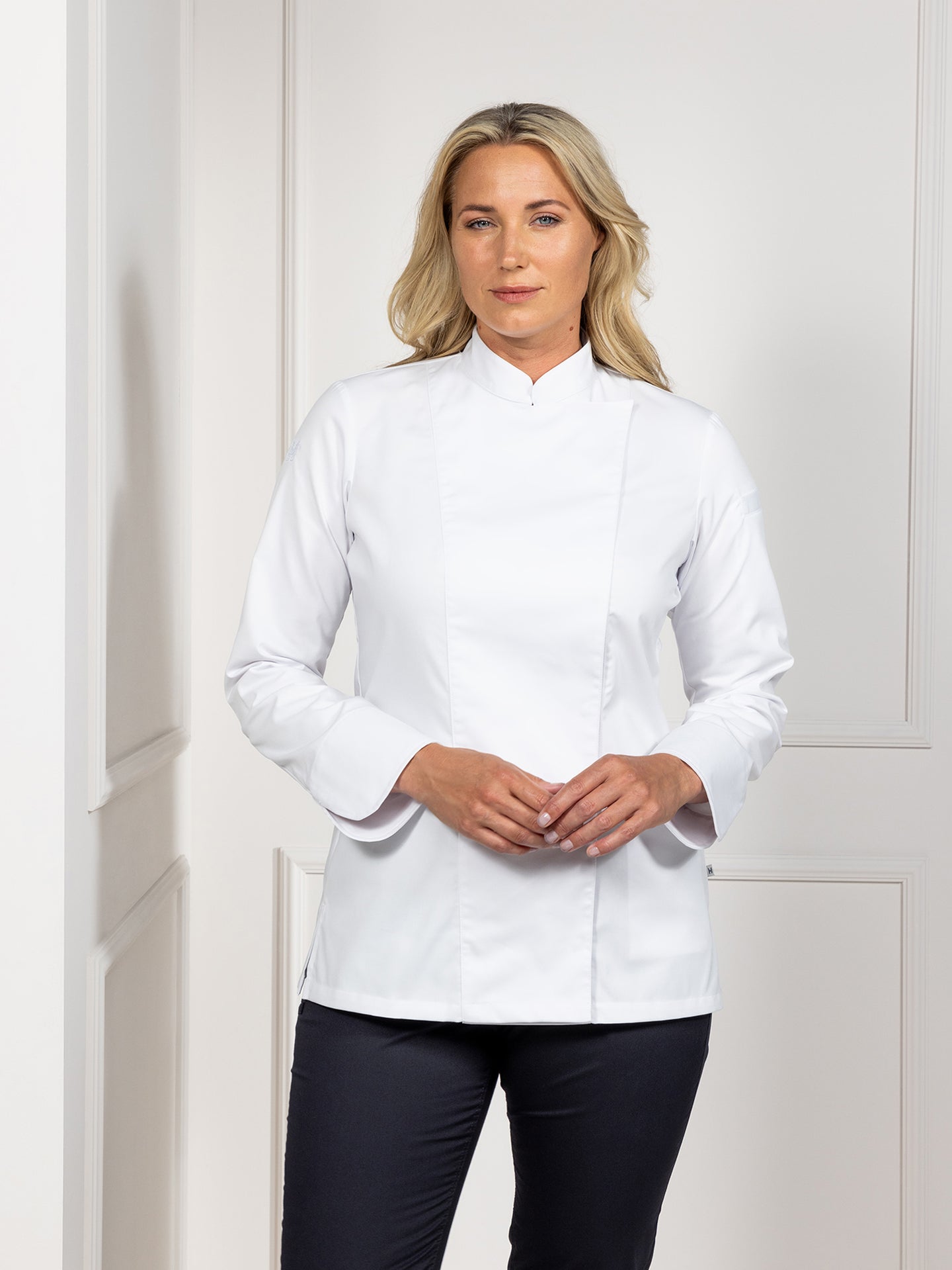 Light Gray Lynn White Le Nouveau Chef Light Gray Lynn White Le Nouveau Chef