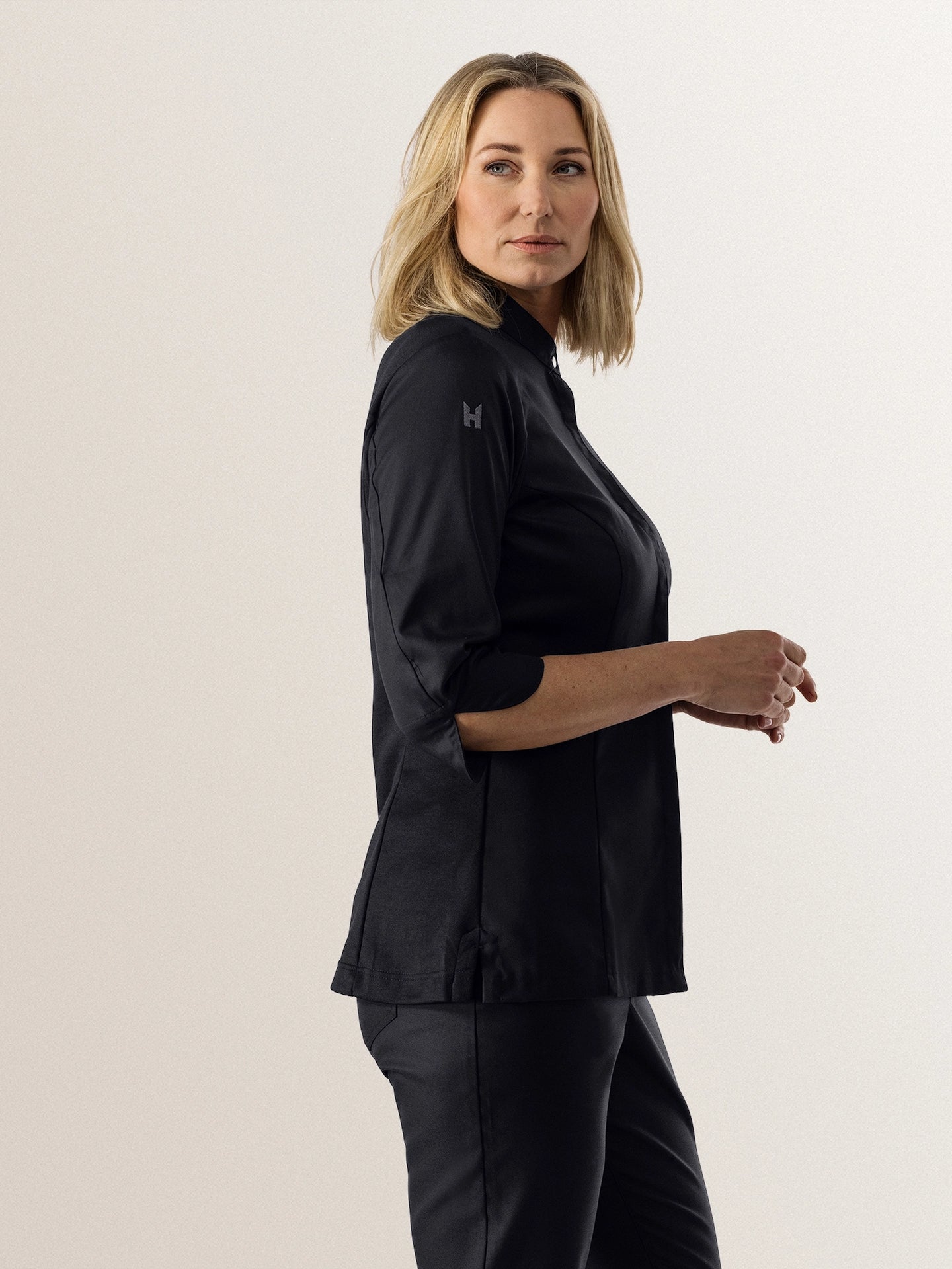 Esmee Black Esmee Black