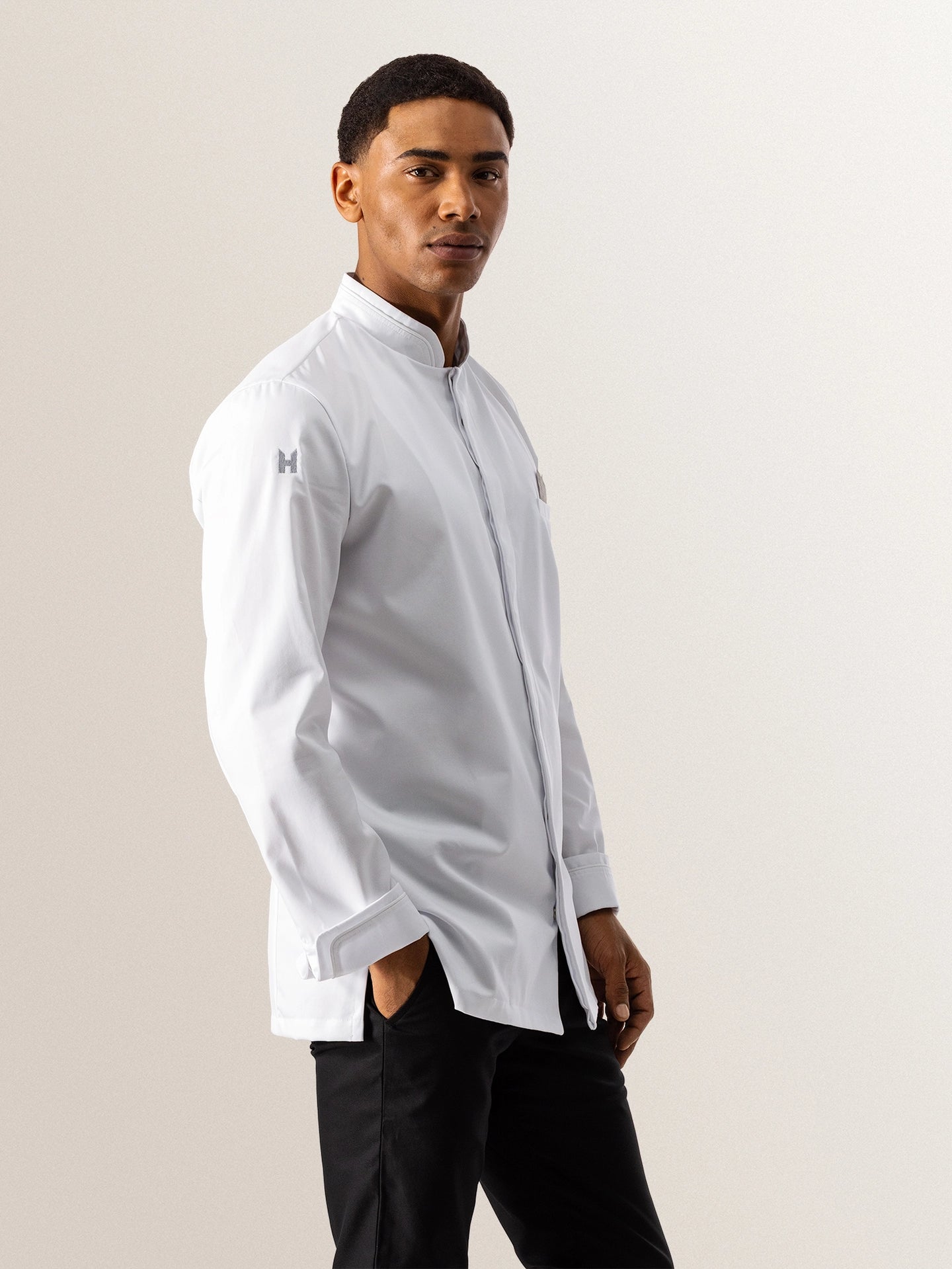 Falco White