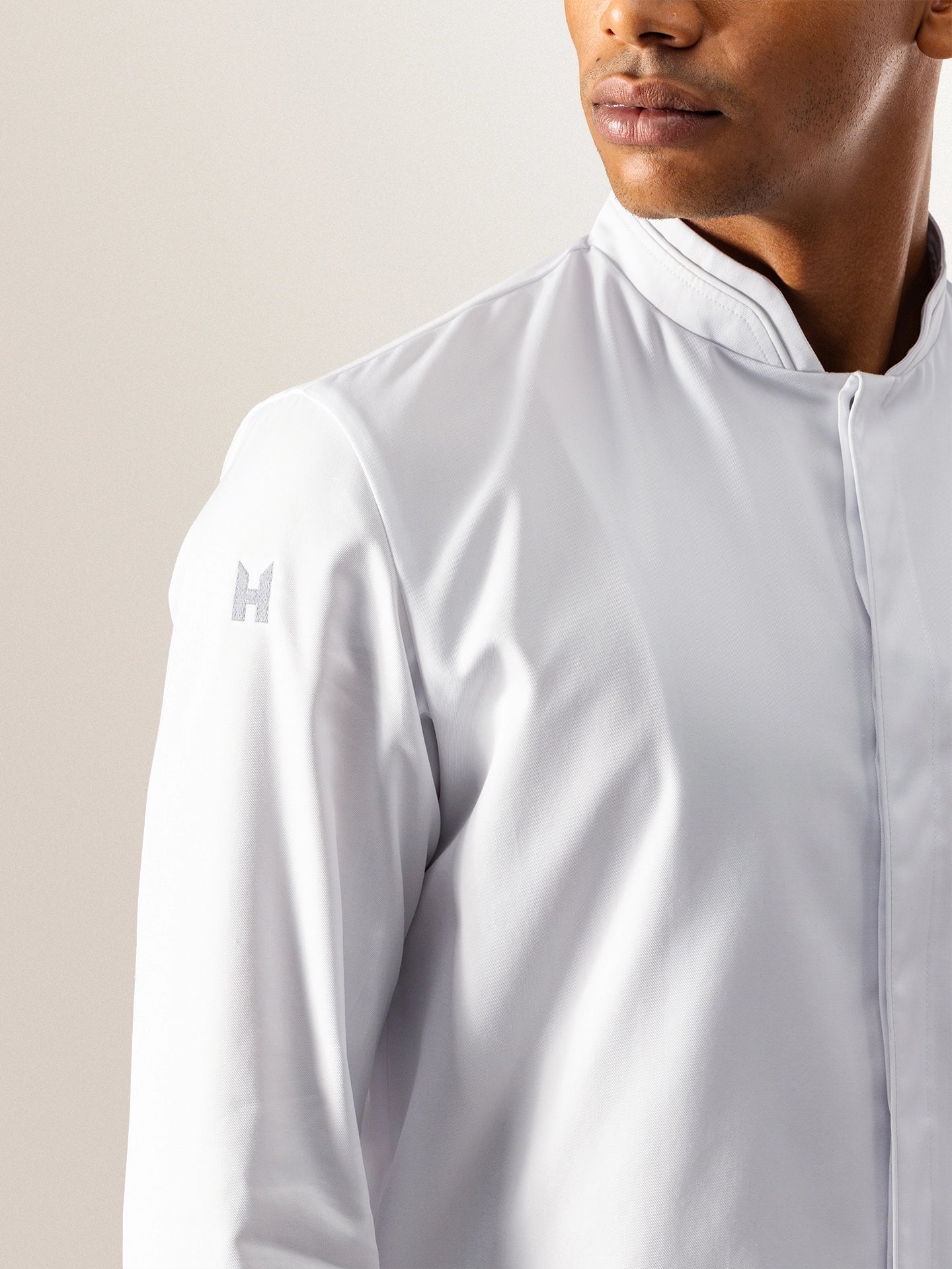 Falco White